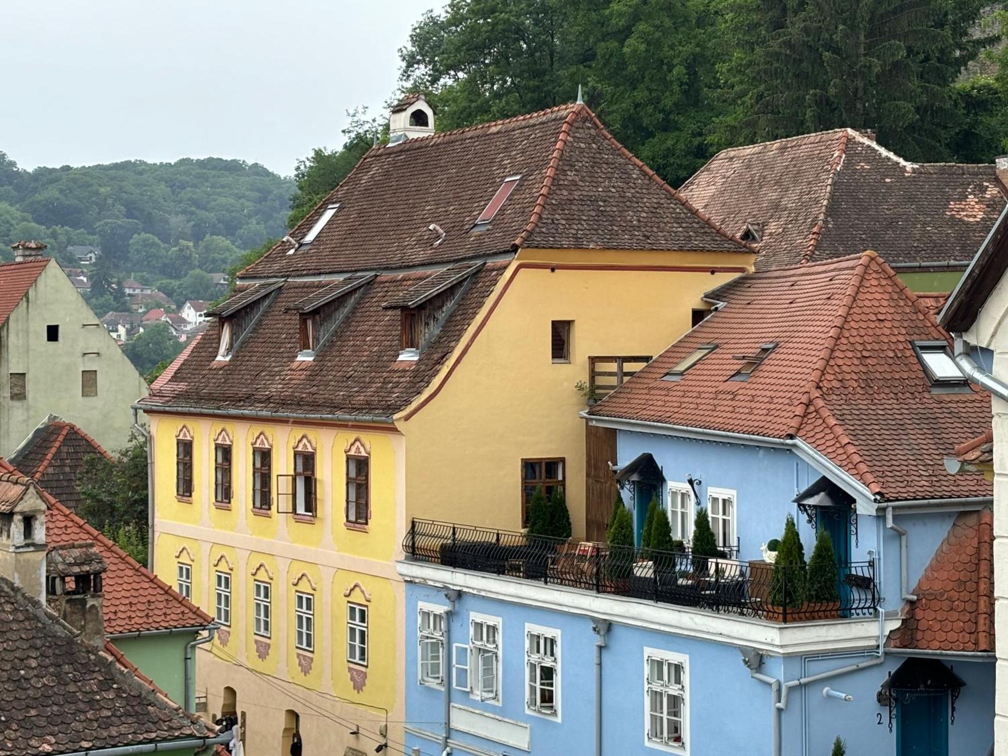 Blue House Citadel Sighisoara Lägenhet Exteriör bild